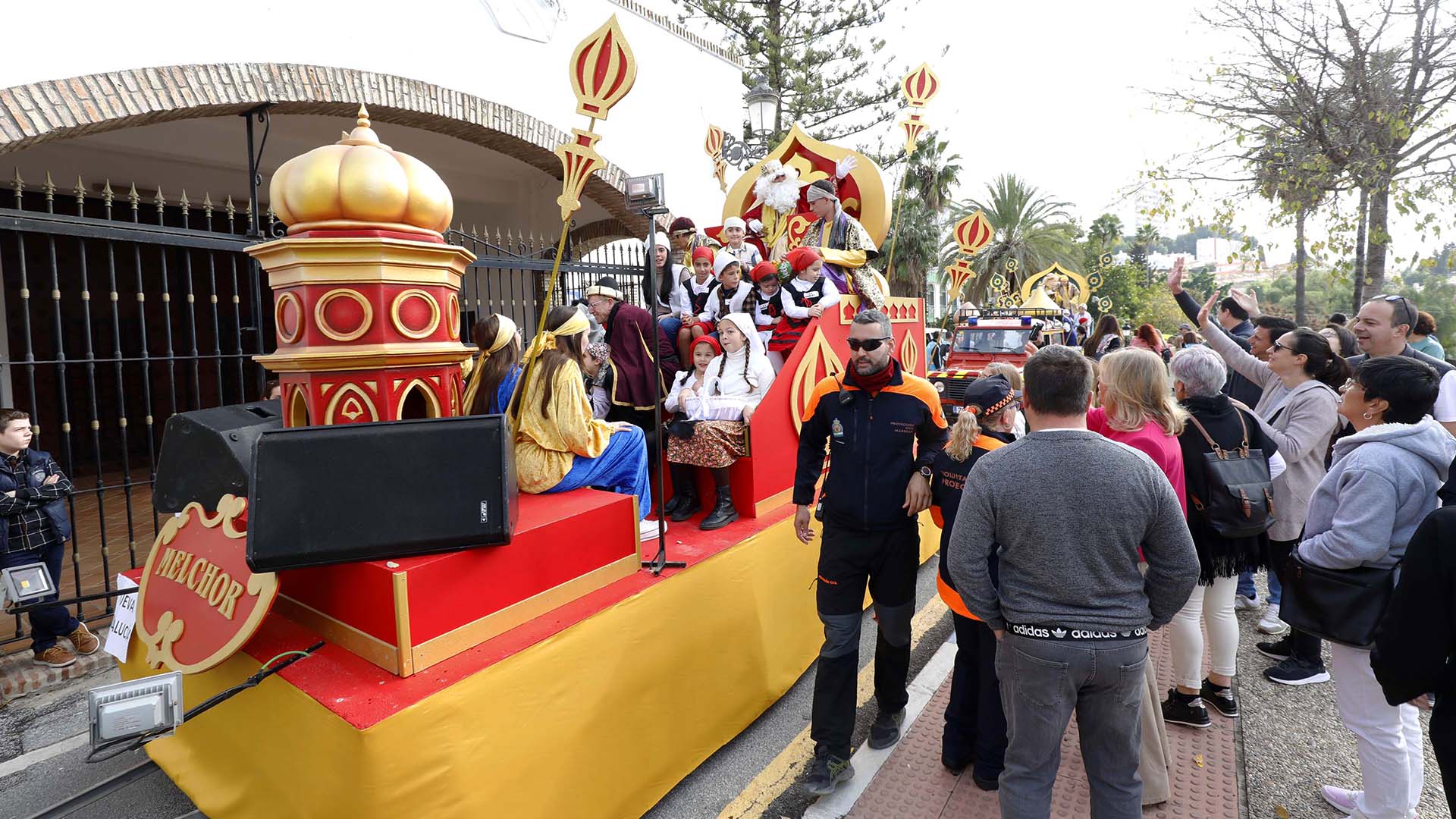 Nueva Andalucía celebró su Cabalgata de Reyes Magos