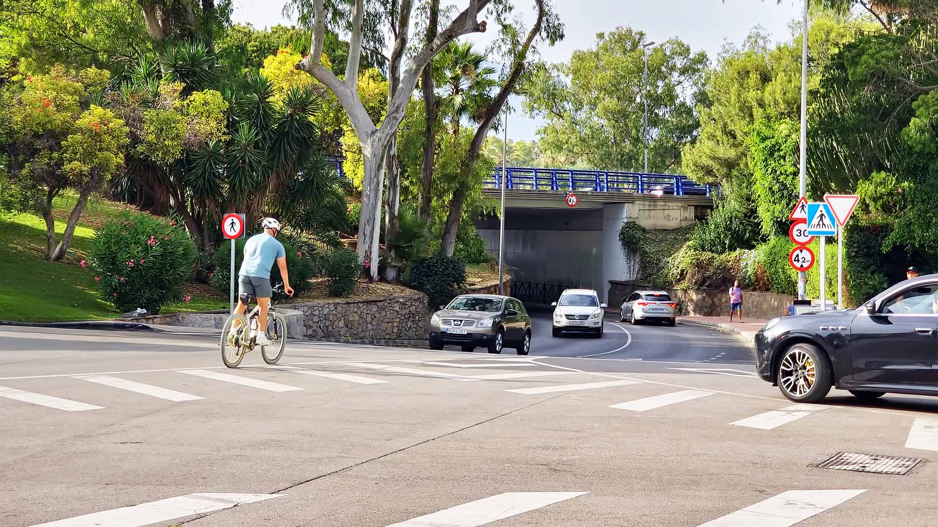 Finalizan las obras y se abre al tráfico el túnel de Puerto Banús