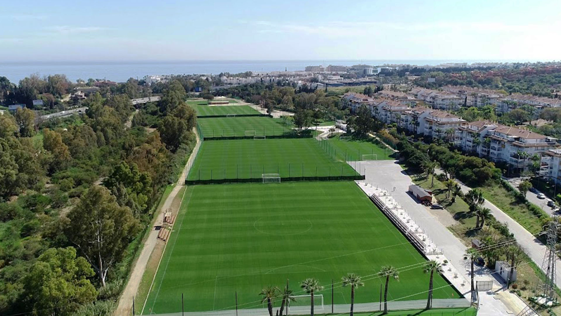 Durante seis días, doce selecciones internacionales de fútbol visitan San Pedro Alcántara