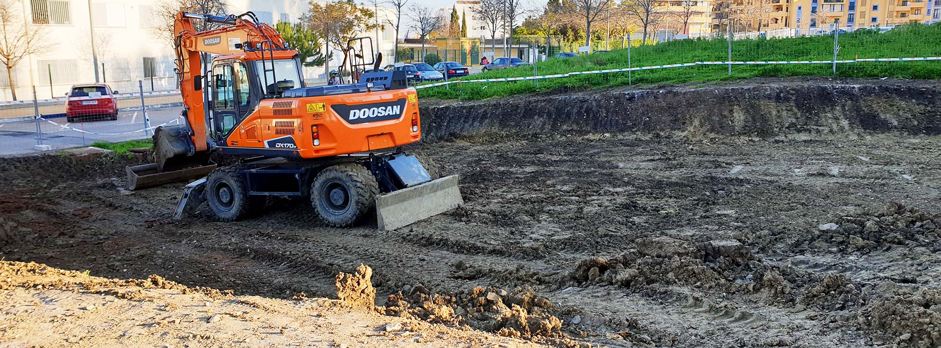 El Ayuntamiento inicia el movimiento de tierras para la nueva base del 061