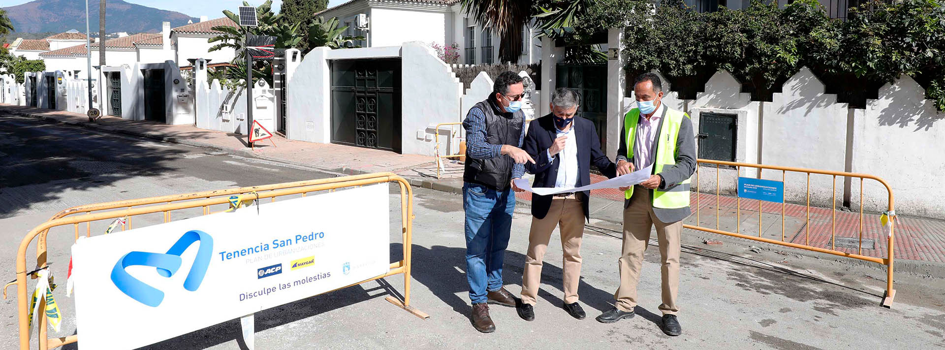 Realizan obras de mejora en los caminos de La Granadilla y Cortes