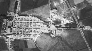 Crónicas de San Pedro Alcántara - T01-P31: Dougnac, la calle extraviada Crónicas de San Pedro Alcántara - T01-P31: Dougnac, la calle extraviada