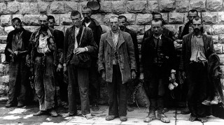 Crónicas de San Pedro Alcántara - T01-P37: Álvaro Mayén Cuellar. Asesinado en Mauthausen